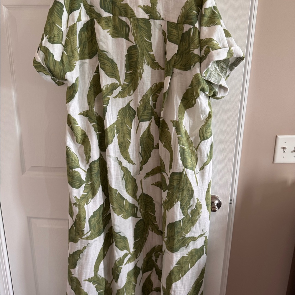 Torrid Leaf Print Green and White Kaftan - Picture 2 of 3